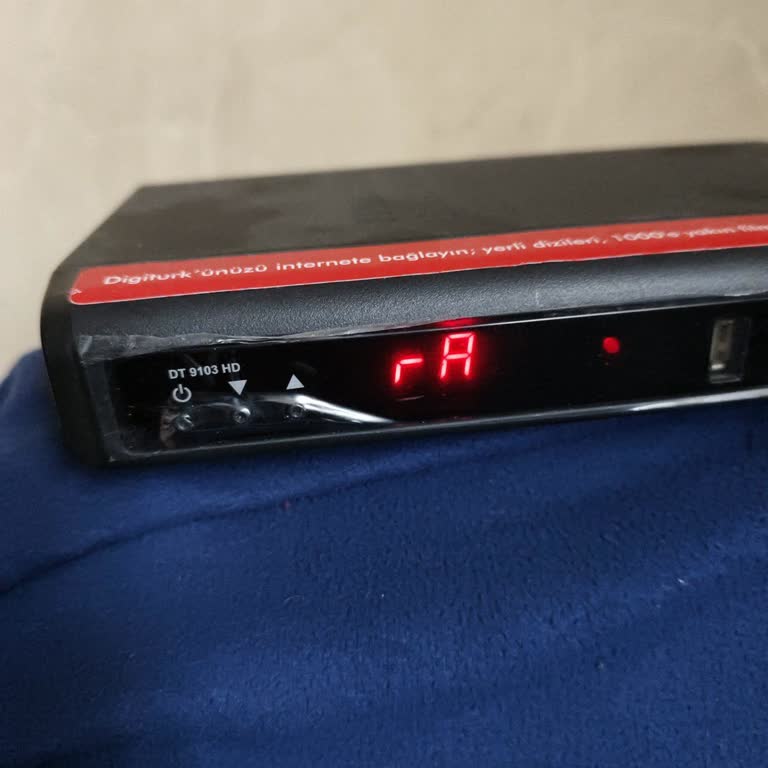 Digiturk DT 9103 Cihazının Arızası Ve 700 TL Servis Ücreti İtirazı