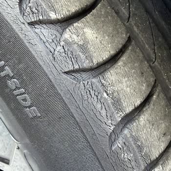 Renault Clio’da Akü Arızası İçin Servisin Çözüm Sunmaması
