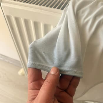 Mavi Sweatshirt’te Renk Akması Ve Ürün İadesi Talebi