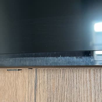 Vestel 58 İnç TV’de Sürekli Panel Arızası Ve Yetkili Servis İhmali