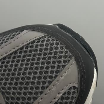 Marmara Park Sneaks Up Mağazasında Ayıplı New Balance 530 Ve Faturasız İade Reddi