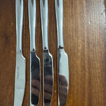 Paşabahçe Lizbon Tatlı Bıçak Setinde Üretim Hatası