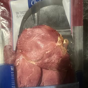 Metro Market Pendik Şubesinde Bozulmuş Pastırma Ve Bratwurst İçin İade Talebi
