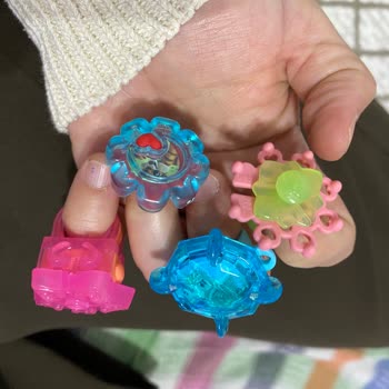 Kinder Joy'dan Aldığım 40 Sürpriz Yumurtalarda Tekrarlayan Ve Düşük Kaliteli Oyuncaklar