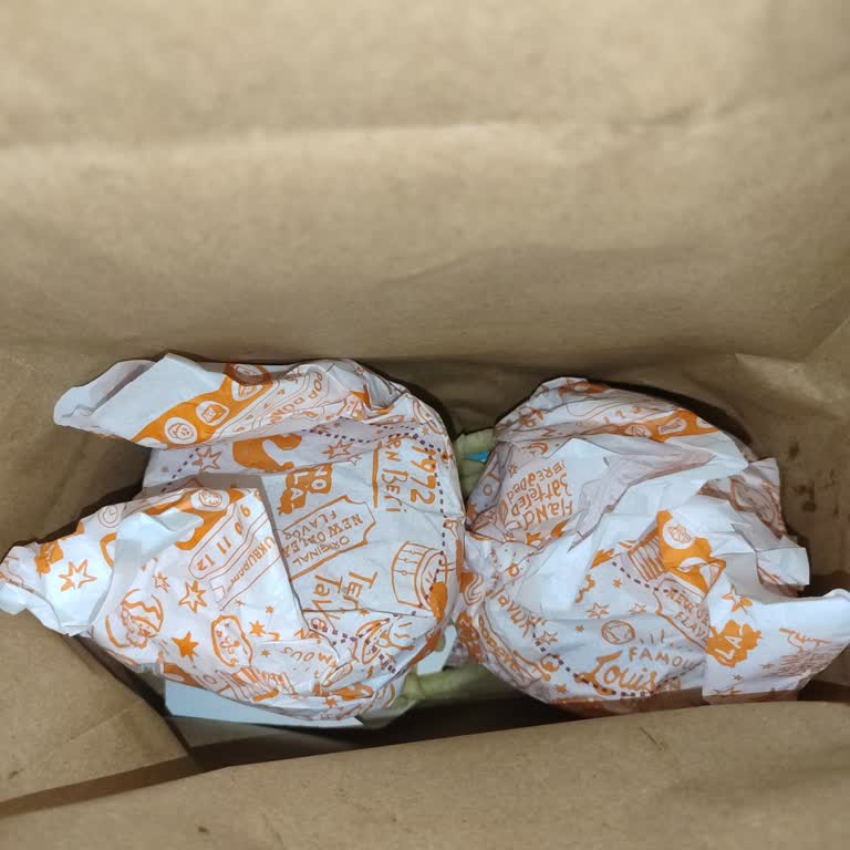 Popeyes Mega Kova Menüsünde Patates Eksikliği Ve Ücret İadesi Talebi