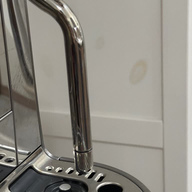 Amazon’da Defolu Nespresso Creatista Plus Makine İçin İade Ve Değişim Talebi