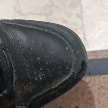 Kısa Sürede Yırtılan Ayakkabılar Ürün Kalitesi Şikayeti Ve İade Talebi