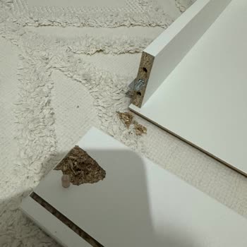 IKEA Micke Çalışma Masasında Çekmece Kırıldı, Müşteri Hizmetleri Çözüm Sunmadı