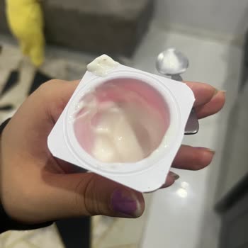 Şok Market Miss Yoğurdunda Siyah Parçacıklar Çocuk Sağlığını Tehlikeye Atıyor