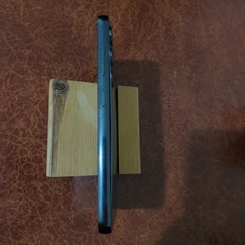 Samsung S23 Batarya Şişmesi Nedeniyle Arka Kapak Açıldı Ve Ücretsiz Değişim Talebi