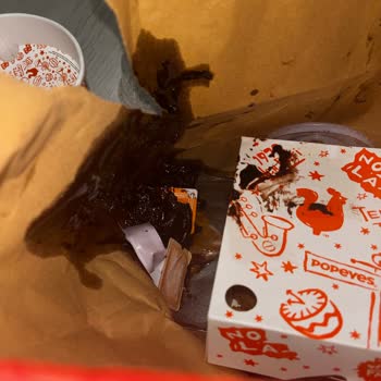 Popeyes Siparişindeki Eksik Ve Hasarlı Ürünler İçin İade Talebi