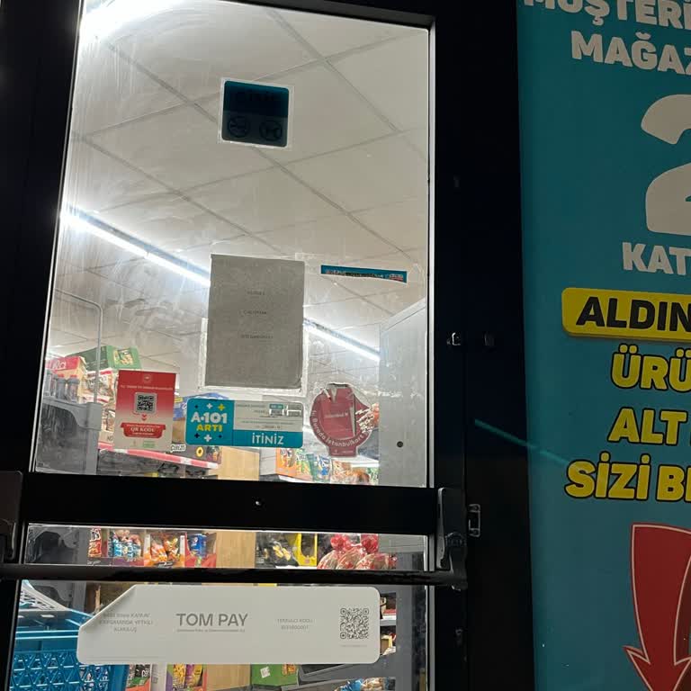İstanbul A101 Şubesinde Çalışma Saatlerine Uyulmuyor