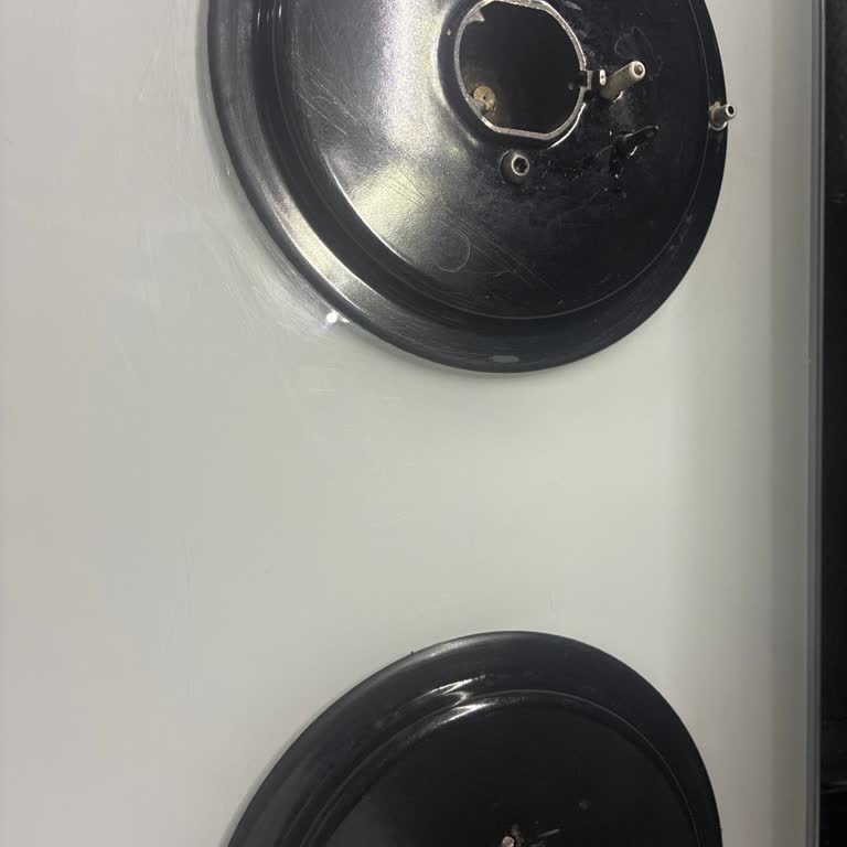 Beko Servisi Ocağımın Ateşleme Vidalarını Keserek Hasar Oluşturdu