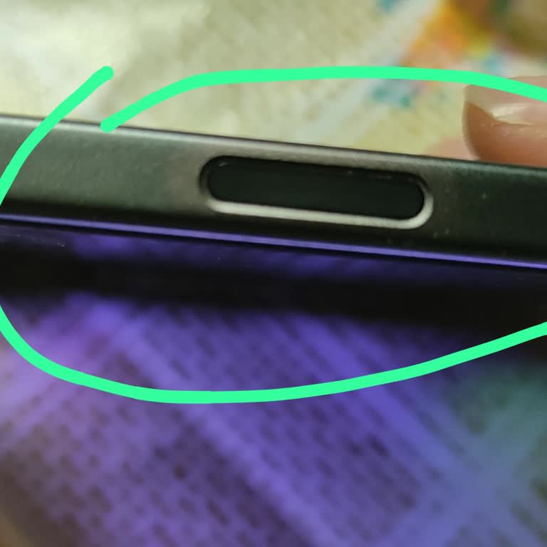 Apple İPhone 17'de Renk Değişimi Ve Garanti Kapsamı İtirazı