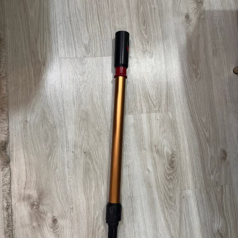 Dyson V16 Boru Gevşemesi Ve Plastik Çatlaması İçin Garanti Değişim Talebi