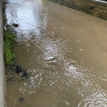 Sabır Sokak’ta Sürekli Sel Sorunu İçin Acil Mazgal Ve Altyapı Çözümü Talebi