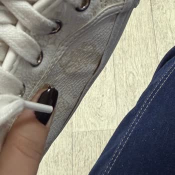 Guess Spor Ayakkabısının Kalitesizliği Ve İade İsteği