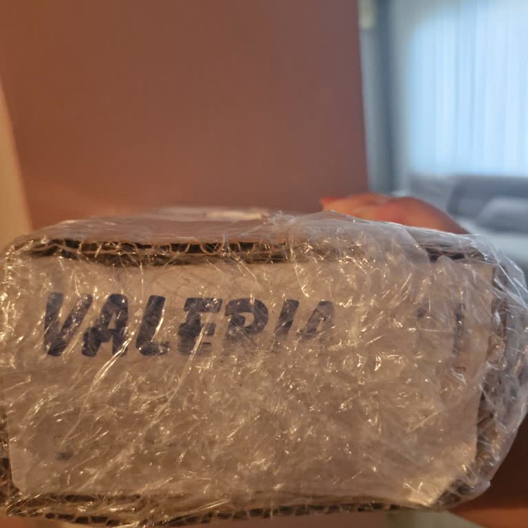 Yanlış Valeria Eldiven Gönderimi Ve İade Yükünün Müşteriye Atılması