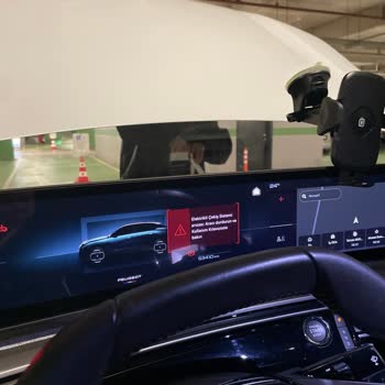 Peugeot 3008 Hibrit Araçta Elektronik Çekiş Arızası Ve Garanti Kapsamında Ücretsiz Onarım