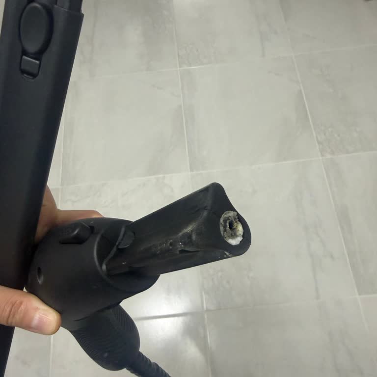 Pirantech CB-107C Buharlı Temizlik Makinesinin Tabanca Ucu Kırıldı, Garanti Kapsamında Parça Değişimi Talebi