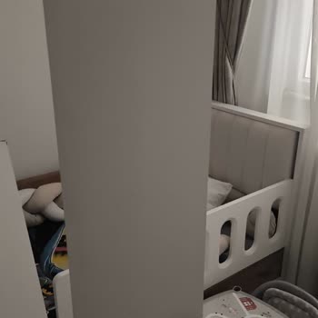 Hasarlı Bebek Dolabı Ve By Golden'dan İade Talebine Cevap Bekleniyor