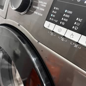 Samsung Yetkili Satıcısından Satın Aldığım Çamaşır Makinesinde Boya Kaplama Sorunu