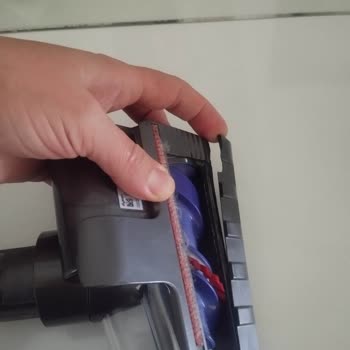Dyson V15 Koltuk Başlığı Kırıldı, Garanti Kapsamı Reddedildi