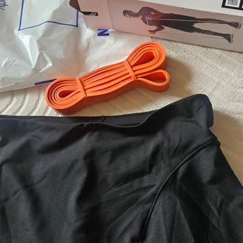 Decathlon’dan Etiketsiz Kadın Tenis Eteği Gönderimi Ve Mağazaya Zorunlu Gidiş Talebi