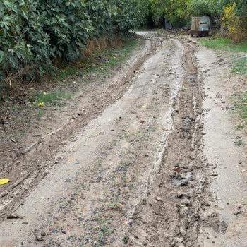 Marmaragaz’ın Kazı Sonrası Yol Çöküşü Çocukları Ve Yaşlıları Tehlikeye Atıyor