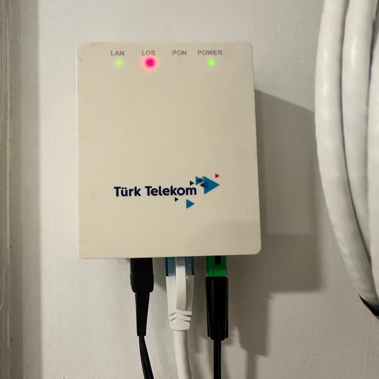 Türk Telekom Fiber Kutusunun Arızası Sonrası İnternetsiz Kalma Şikayeti