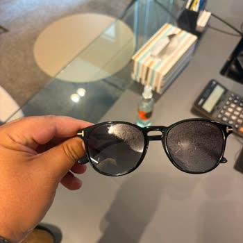 Tom Ford Güneş Gözlüğündeki Cam Bozuklukları Kullanıcı Hatası Olarak Red Edildi
