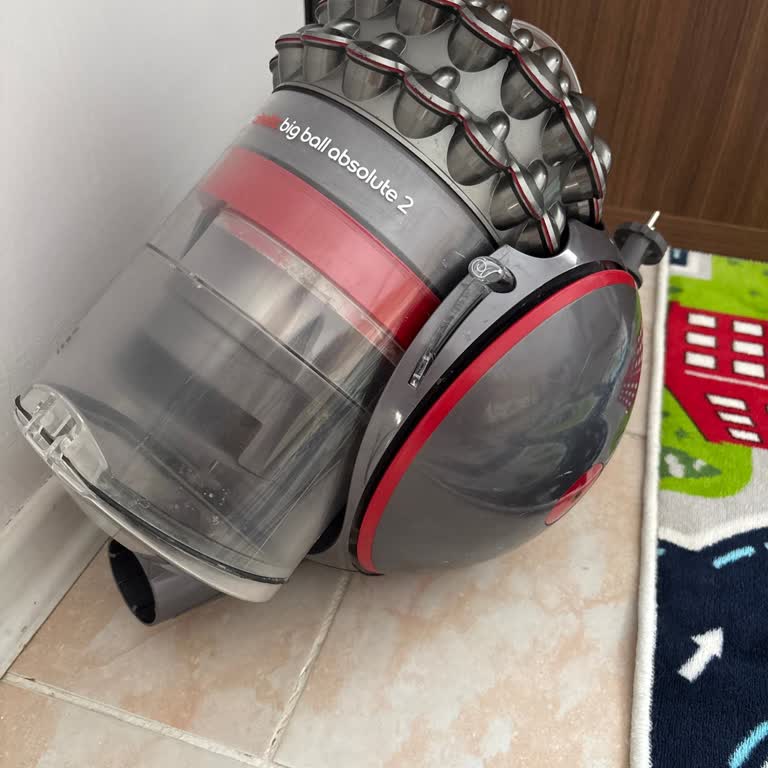 Dyson Süpürge Çekim Gücü Sorunu Ve Eksik Aparatlar, Servis Yanıtı Yok