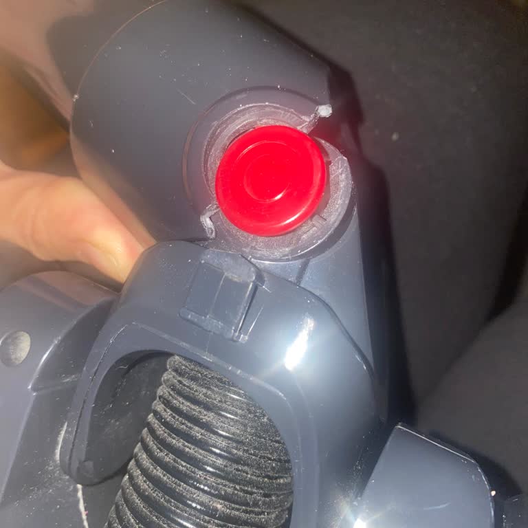 Tefal V22 Dikey Süpürge Başlığı Kırıldı, Garanti Kapsamı Reddi