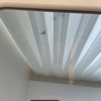 Gündoğdu Mobilya’da Kırık Makyaj Masası Aynası Ve Eksik Puf Teslimatı Gecikiyor