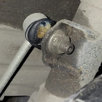 Toyota Yetkili Servisinde Defolu Rot Demiri Yenisiyle Değiştirilmemesi