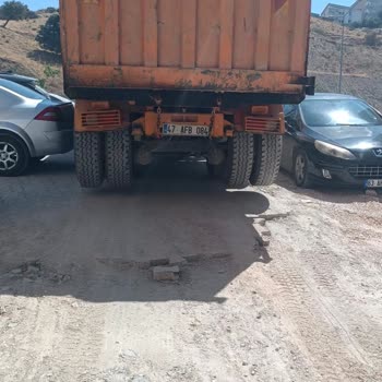 Mardin Büyükşehir Belediyesi Kamyonunun Çarpması Ve Verilen Sözün Yerine Getirilmemesi