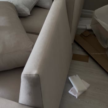 Enza Home’da Teslim Edilen Koltukta Sürekli Kırık Ve Yırtık Sorunu