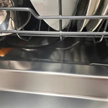 LG Bulaşık Makinesi Kurulum Hatası Ve Pas Lekesi İle Değişim Talebi