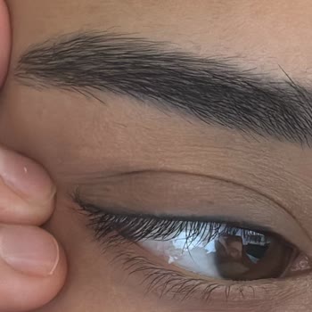 Dudak Renklendirme Ve Dipliner İşlemlerinde Renk Tutmama, Asimetri Ve Ücretsiz Düzeltme Talebi