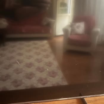 Hedef Teknik Servis'te Samsung TV'ye Çizik, Fiziksel Deformasyon Ve Eksik Güç Kablosu