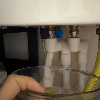 Arçelik Kombi Montaj Hatası Nedeniyle Şiddetli Su Sızıntısı Ve Acil Servis Talebi