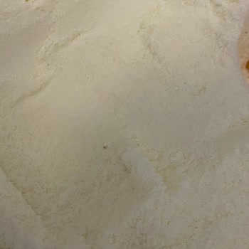 Hipp Bebek Sütünde Siyah Sert Parça Bulunması