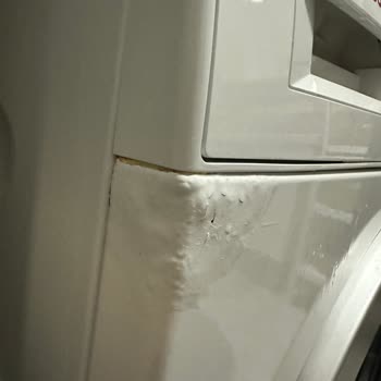 Bosch Çamaşır Makinesinde Gövde Kabarması Ve Su Sızdırması
