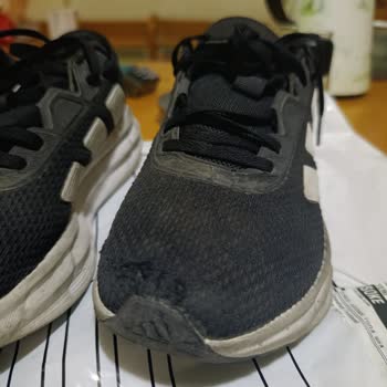 Adidas Çocuk Ayakkabısında Kısa Sürede Aşınma Ve Mağazanın Kullanım Hatası İddiası