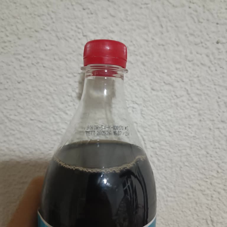 Kayseri Bizim Market’te Son Kullanma Tarihi Geçmiş Cola Turka Ürünleri