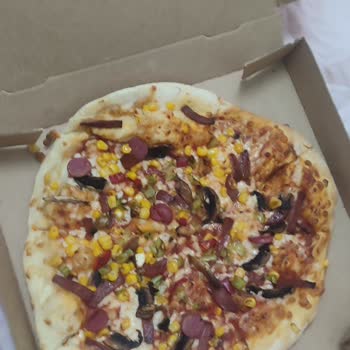 Mersin Erdemli Sbarro’da Kalitesiz Pizza Ve İade Talebi