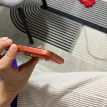 Cosmic Orange IPhone 17 Pro Max Modelinde Renk Değişikliği Ve Ayıpsız Değişim Talebi