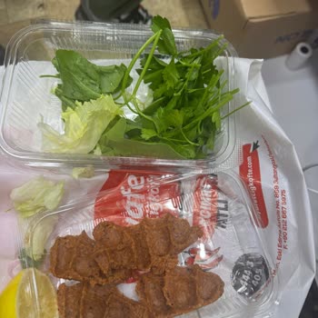 Ziyafet Çiğköfte Şubesinde Marul Yapraklarında Böcek Tespiti