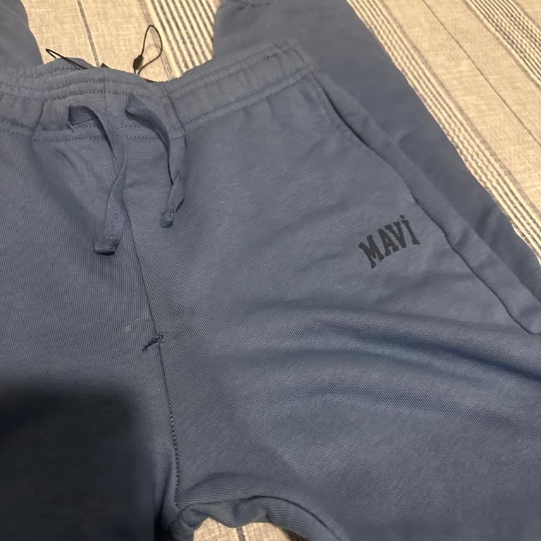 Mavi Jeans Defolu Eşofman Altı Değişiminde İndirimin Mağazada Kabul Edilmemesi