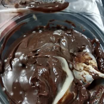 Midyat BİM Mağazasındaki Osmanoğlu Profiterol Üzerindeki Küf, Halk Sağlığını Tehdit Ediyor